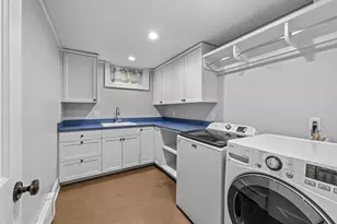 2405 Sheridan Ave S, Minneapolis, MN 55405 - Photo 96