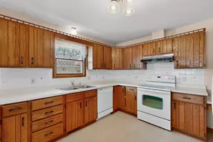 605 Main St S, Chatfield, MN 55923 - Photo 10