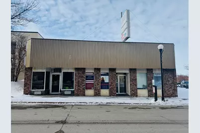 211/213 Broadway Street N, Crookston, MN 56716 - Photo 1