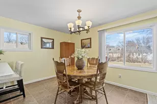 2139 4th St E, Saint Paul, MN 55119 - Photo 12