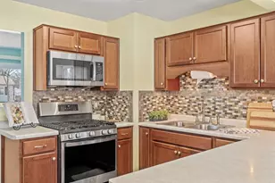 2139 4th St E, Saint Paul, MN 55119 - Photo 10