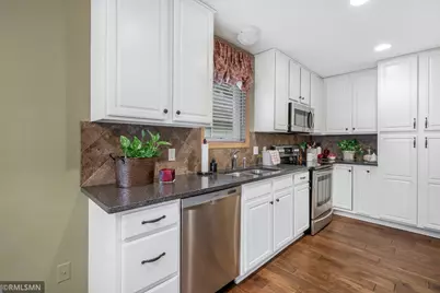 14547 Bloomfield Path, Rosemount, MN 55068 - Photo 4