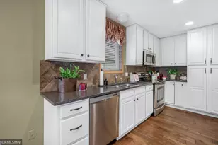 14547 Bloomfield Path, Rosemount, MN 55068 - Photo 4