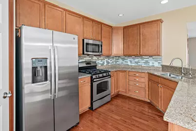 1949 Commonwealth Boulevard #2, Chanhassen, MN 55317 - Photo 12