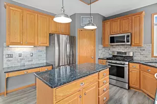 8130 Ravenrock Rd, Rockford, MN 55373 - Photo 12