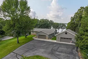 2311 S Burgen Dr SE, Alexandria, MN 56308 - Photo 2