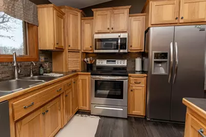 2311 S Burgen Drive SE, Alexandria, MN 56308 - Photo 14