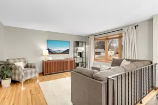 9821 Xerxes Ave S, Bloomington, MN 55431 - Photo 2