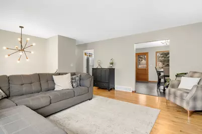 9821 Xerxes Avenue S, Bloomington, MN 55431 - Photo 4