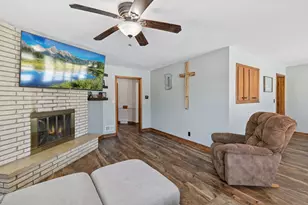 111 Sunrise Ave N, New Prague, MN 56071 - Photo 4