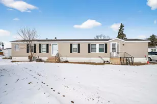 3234 NE 89th Dr NE, Blaine, MN 55449 - Photo 2