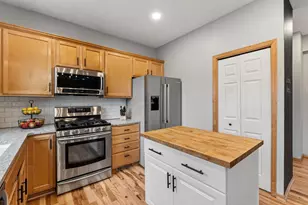 12156 85th Pl N, Maple Grove, MN 55369 - Photo 6