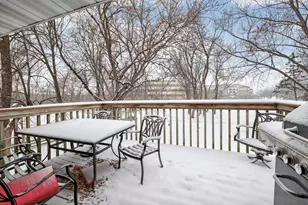 10920 Oak Knoll Terrace N, Hopkins, MN 55305 - Photo 20