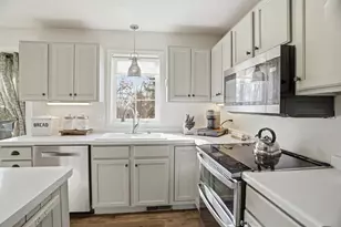 9440 Jergen Pl S, Cottage Grove, MN 55016 - Photo 12