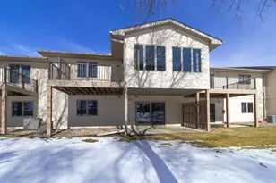 2224 Pinewood Dr, Shakopee, MN 55379 - Photo 34