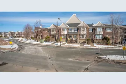 8026 Golden Valley Road, Golden Valley, MN 55427 - Photo 24