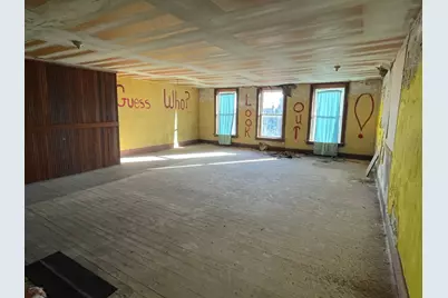 136 S Broadway, Wells, MN 56097 - Photo 18