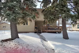 405 Riverside Ave S, Thief River Falls, MN 56701 - Photo 28
