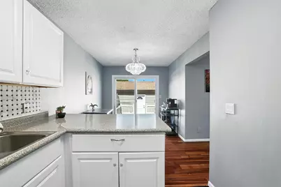 3470 Greenwood Court S, Eagan, MN 55122 - Photo 4