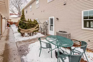 740 Forster St, Saint Paul, MN 55102 - Photo 20