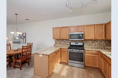 740 Forster Street, Saint Paul, MN 55102 - Photo 10