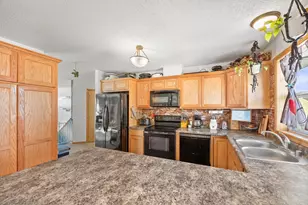 1204 Prairie Ridge Ln, Lester Prairie, MN 55354 - Photo 6
