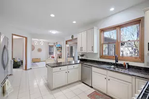 17126 New Market Dr, Eden Prairie, MN 55347 - Photo 32