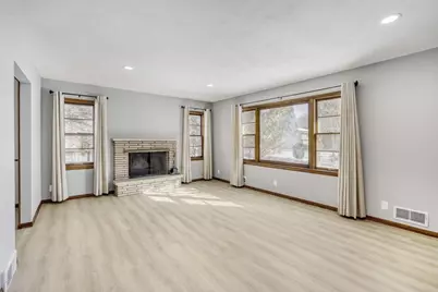 1800 Skyline Drive S, Burnsville, MN 55337 - Photo 4