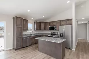 110 E 5th St, Green Isle, MN 55338 - Photo 12