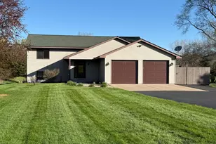 982 Drover Trl, Hudson, WI 54016 - Photo 14