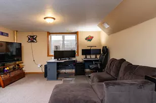 745 Mount Curve Blvd, Saint Paul, MN 55116 - Photo 34