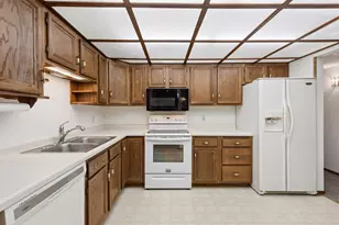 4385 Trenton Ln N, Plymouth, MN 55442 - Photo 4