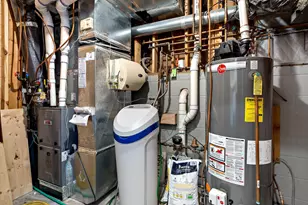 20599 Islandview Cir, Lakeville, MN 55044 - Photo 46