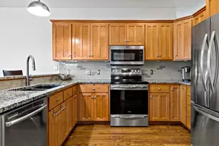 20599 Islandview Cir, Lakeville, MN 55044 - Photo 16