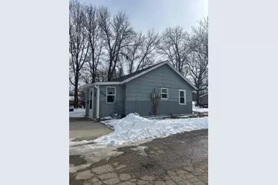 722 11th Street NW, Willmar, MN 56201 - Photo 1