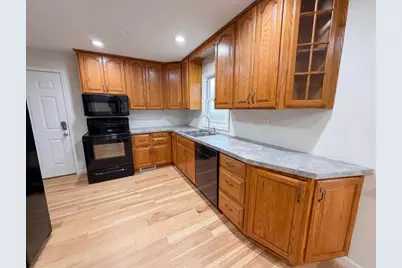 6907 52nd Avenue N, Crystal, MN 55428 - Photo 2
