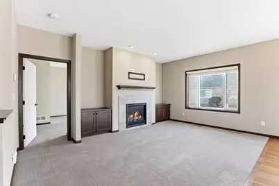 11206 Bushel Curve, Woodbury, MN 55129 - Photo 10