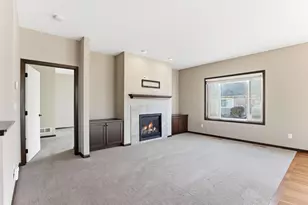 11206 Bushel Curve, Woodbury, MN 55129 - Photo 10