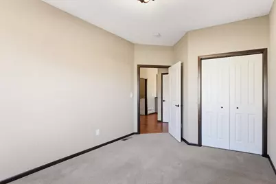 11206 Bushel Curve, Woodbury, MN 55129 - Photo 6