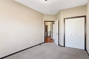 11206 Bushel Curve, Woodbury, MN 55129 - Photo 6