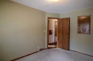 2187 Burr St, Maplewood, MN 55117 - Photo 28