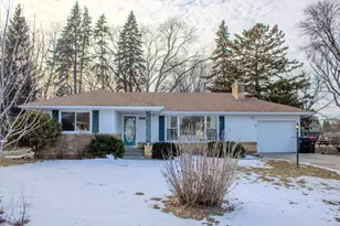 2187 Burr St, Maplewood, MN 55117 - Photo 6