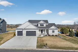 1730 8th St SE, Pine Island, MN 55963 - Photo 2