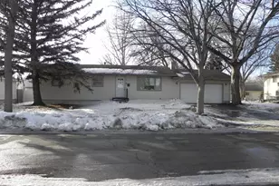 619 12th St N, Breckenridge, MN 56520 - Photo 1