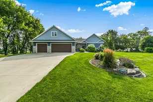 1412 Fairacre Ln SW, Willmar, MN 56201 - Photo 4