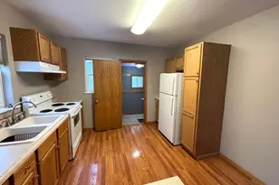 225 Kneale Ave N, Thief River Falls, MN 56701 - Photo 6