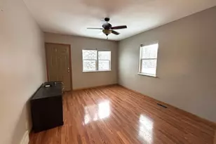 225 Kneale Ave N, Thief River Falls, MN 56701 - Photo 4