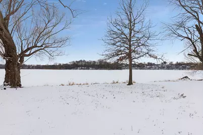 217 Peninsula Road, Medicine Lake, MN 55441 - Photo 4