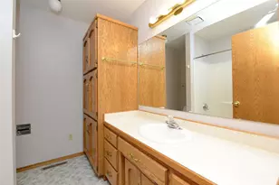 3210 15th Ave S, Fargo,  58103 - Photo 26