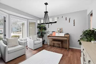 13476 Granada Ave, Apple Valley, MN 55124 - Photo 10